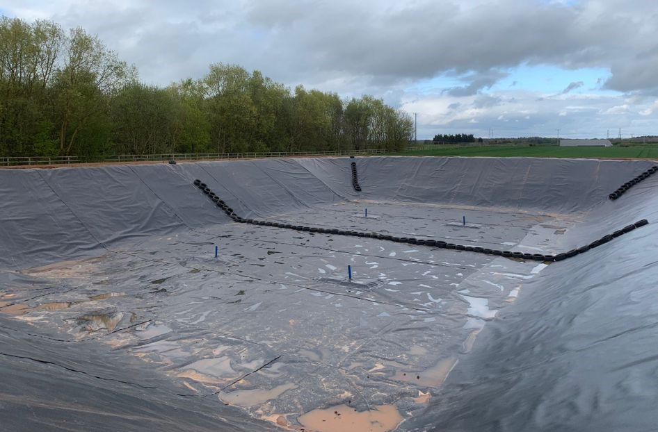 SLURRY LAGOONS / FLOATING COVERS SLURRY LAGOONS / FLOATING COVERS